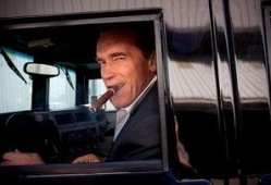 阿诺爷爷爆料视频大全下载,揭秘幕后故事与精彩瞬间