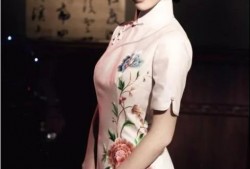 小楠旗袍爆料视频播放下载,独家播放下载，一睹旗袍魅力风采