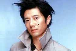 天涯爆料郑钧是谁啊视频,郑钧是谁？视频内容深度解析
